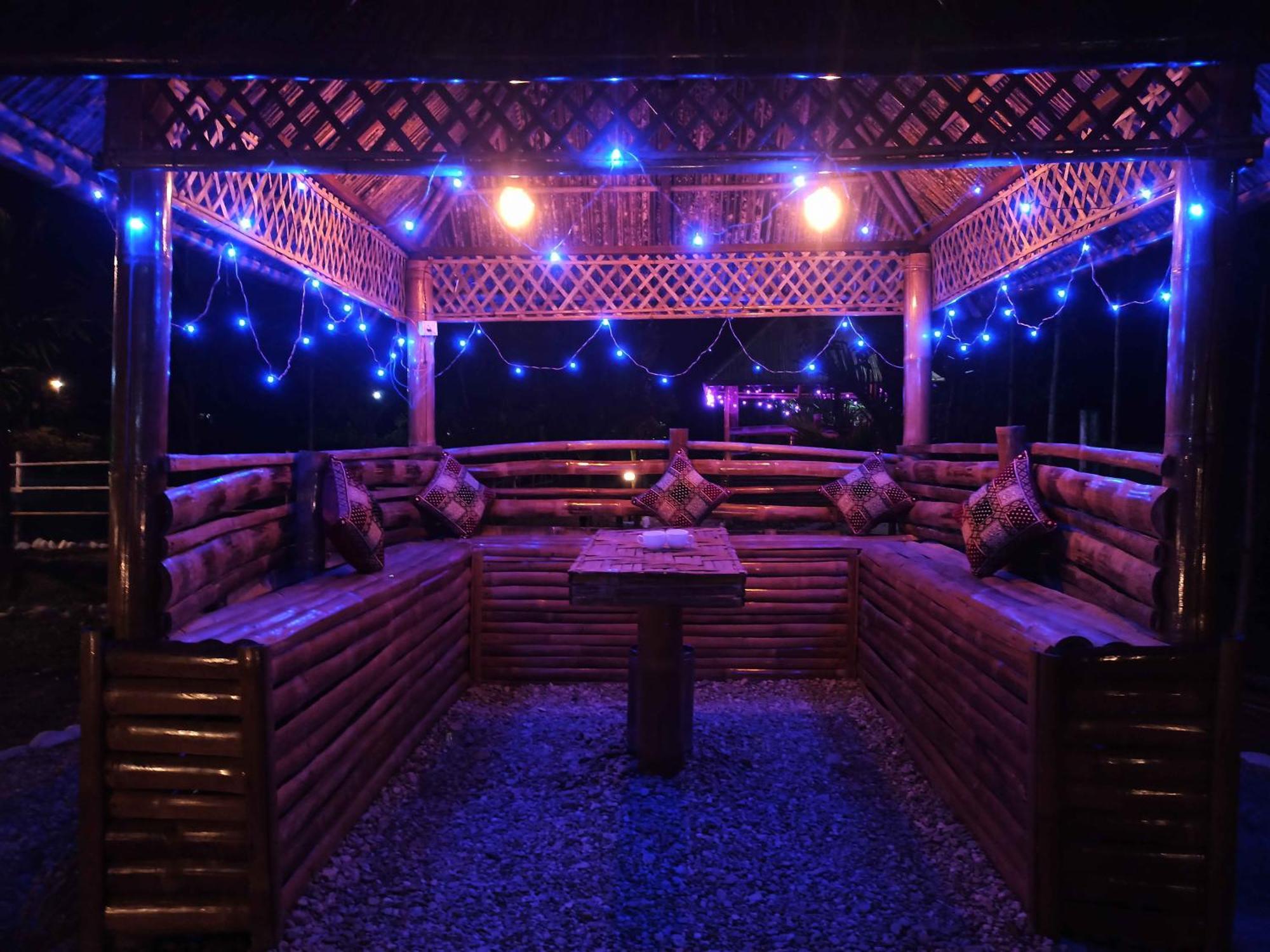 Grasshopper Jungle Queen Resort Chālsa Exterior photo